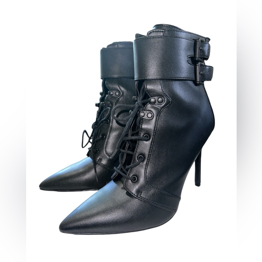 Guess || NIB || Boss Shoelace High Heel Booties